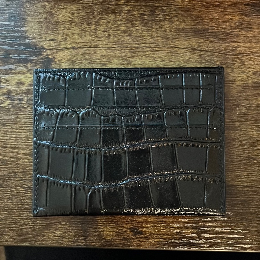Alligator leather skin made card holder